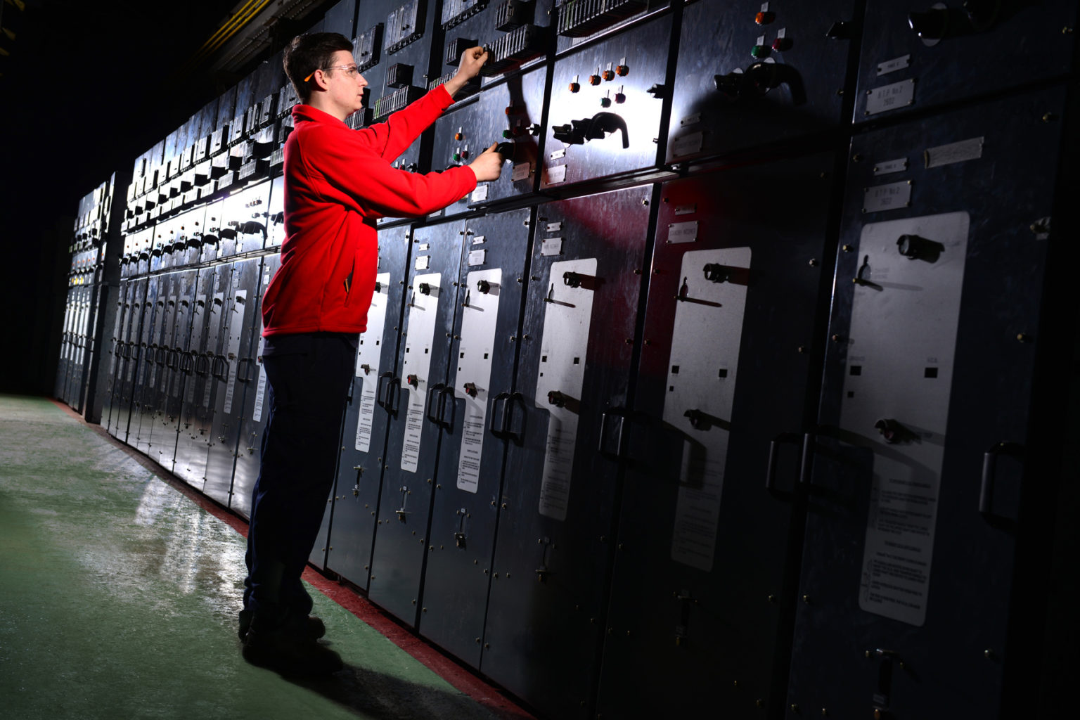 Switchboard. Switchboard Internals. Ячейки Siemens. High Voltage switchboards.