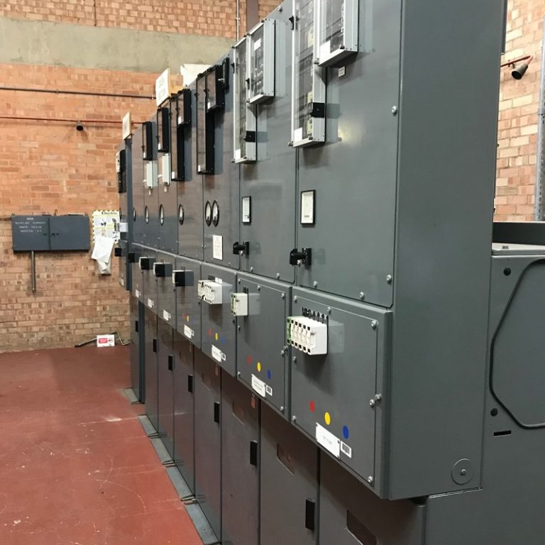 Reyrolle LMT2 Oil Circuit Breaker Slaters Electricals