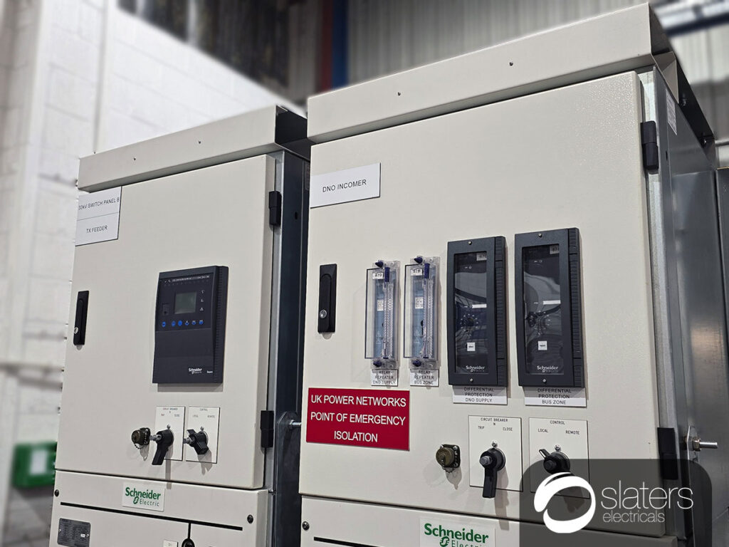 Schneider CBGS-0 630A panels close